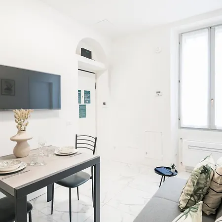 Easylife - Appartamento Elegante Moderno E Accogliente - La Tua Oasi In Citta Milan Exterior photo