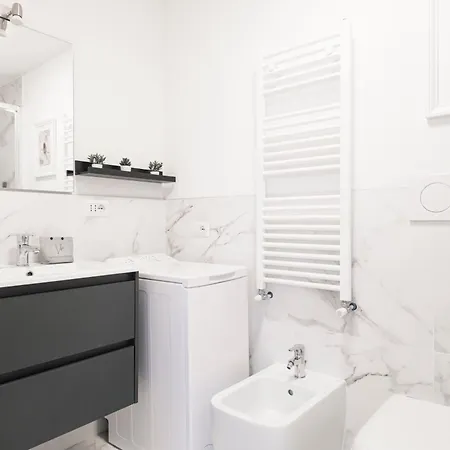 Easylife - Appartamento Elegante Moderno E Accogliente - La Tua Oasi In Citta Milan Exterior photo