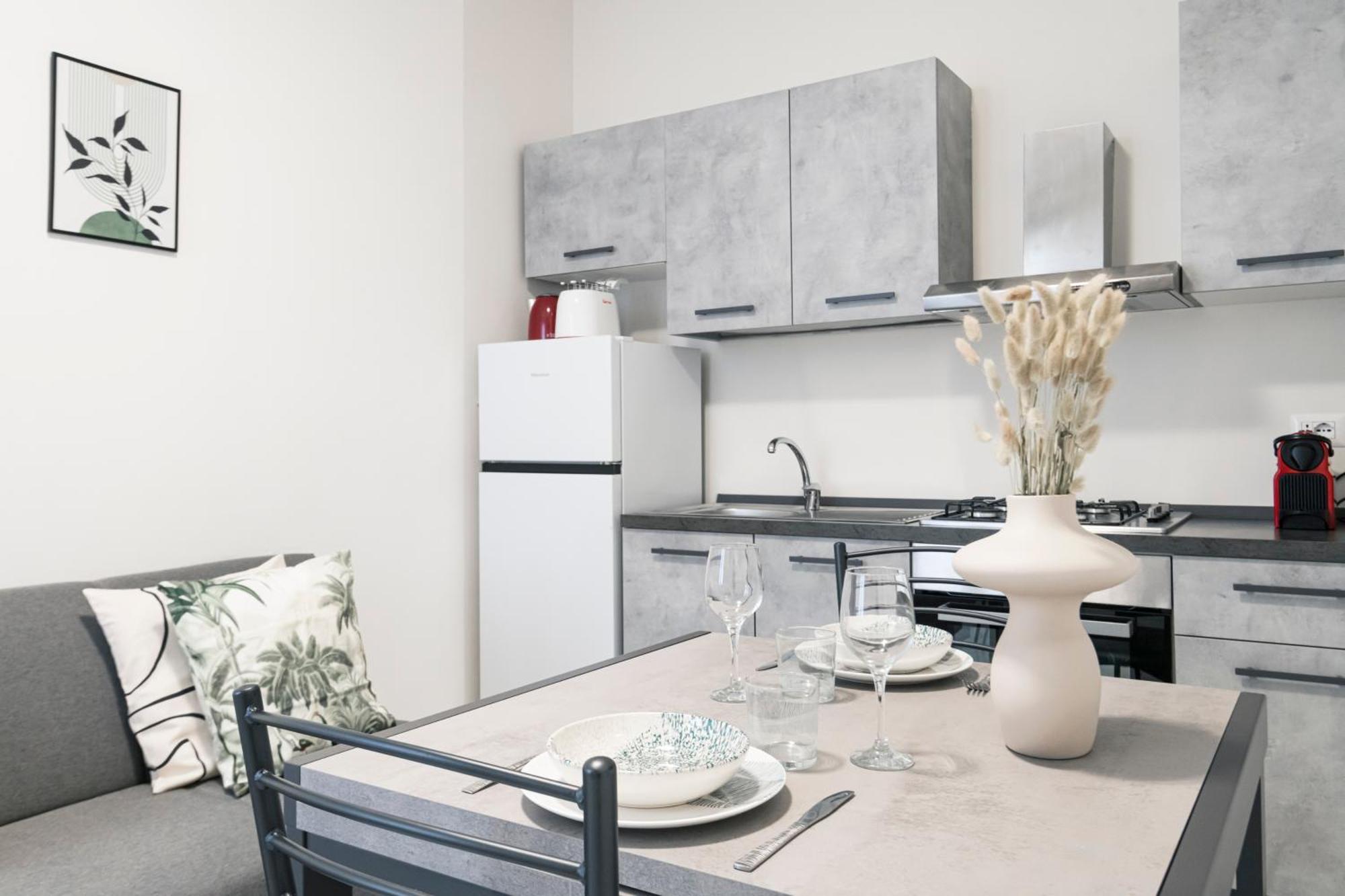 Easylife - Elegante Moderno E Accogliente - La Tua Oasi In Citta Milão